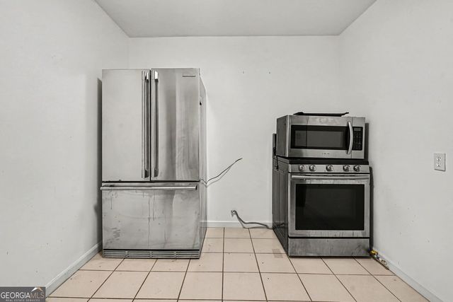 2155 Blackhawk Trail, Lawrenceville, GA 30043