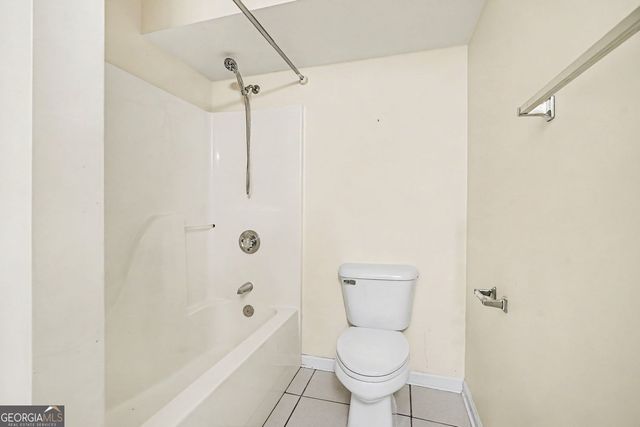 2155 Blackhawk Trail, Lawrenceville, GA 30043