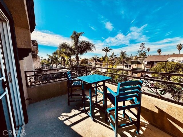 416 15th, Huntington Beach, CA 92648