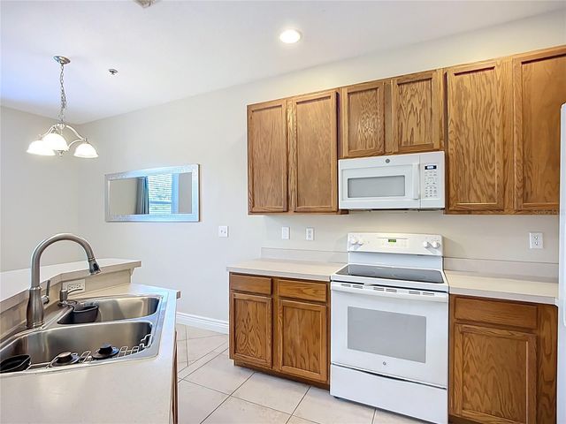 3884 DEBERRY DRIVE, Sarasota, FL 34233