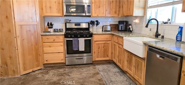 16650 Cactus Street, Hesperia, CA 92345