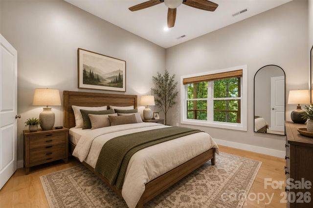19 Sassafras Valley Road, Swannanoa, NC 28778
