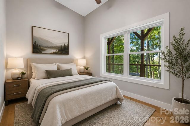 19 Sassafras Valley Road, Swannanoa, NC 28778
