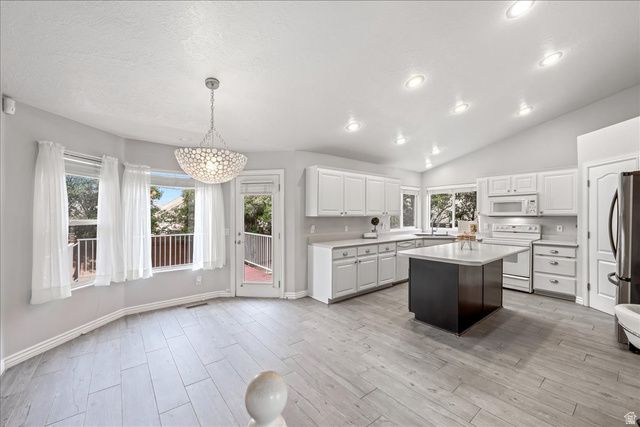 7 N REFLECTION WAY, St. George, UT 84770