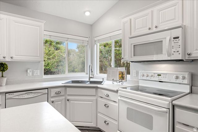 7 N REFLECTION WAY, St. George, UT 84770