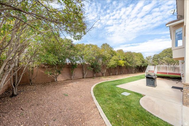 7 N REFLECTION WAY, St. George, UT 84770