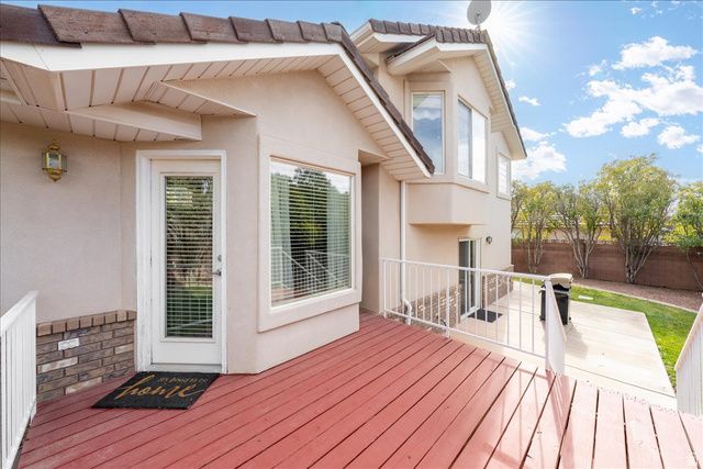 7 N REFLECTION WAY, St. George, UT 84770