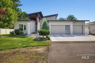 514 W Carnelian Lane, Eagle, ID 83616