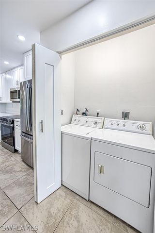 1798 Kings Lake BLVD 104, Naples, FL 34112