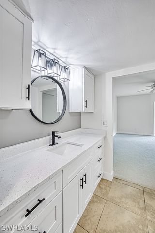 1798 Kings Lake BLVD 104, Naples, FL 34112