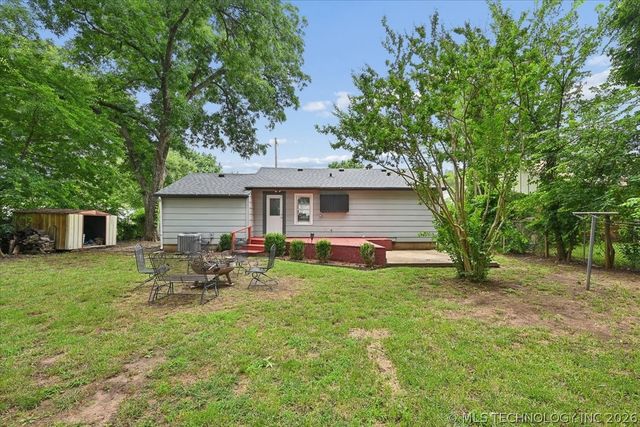 519 N Forest Street, Jenks, OK 74037