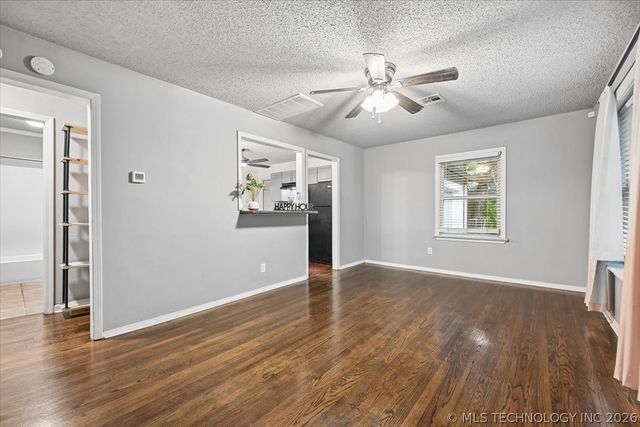 519 N Forest Street, Jenks, OK 74037