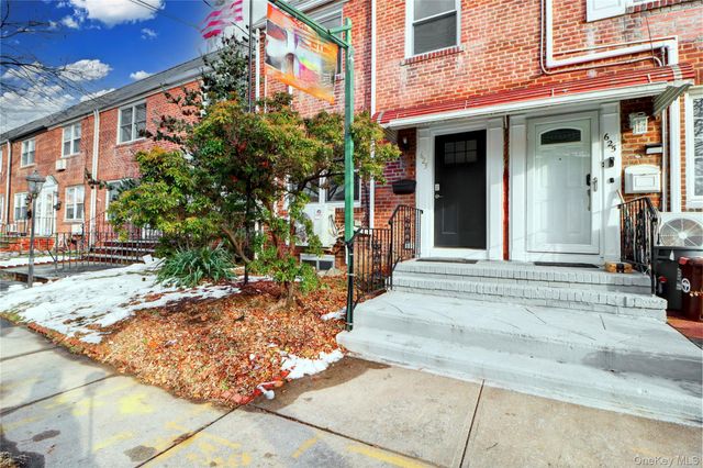 623 159th Street, Whitestone, NY 11357