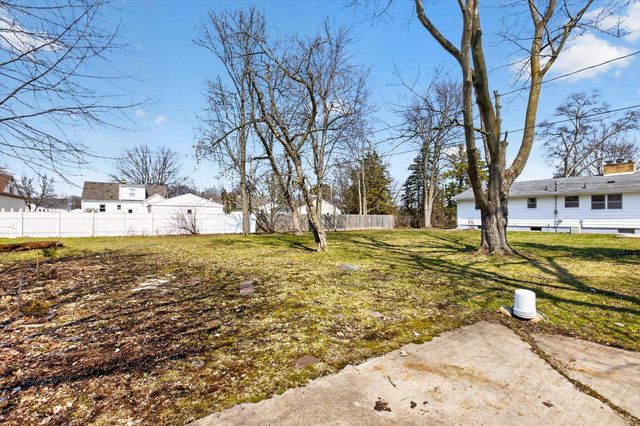 2300 S Lincoln Street, Bay City, MI 48708
