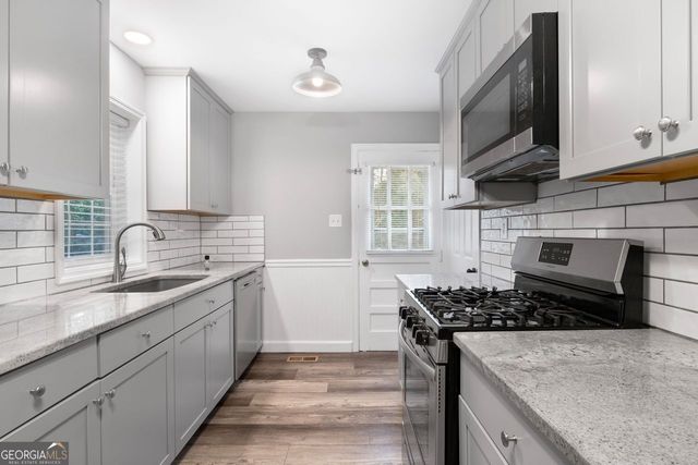 111 POPLAR Street, Fairburn, GA 30213