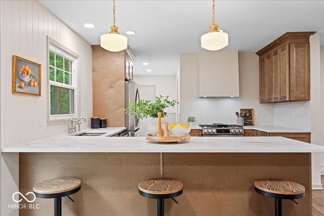 5314 Shorewood Drive, Indianapolis, IN 46220