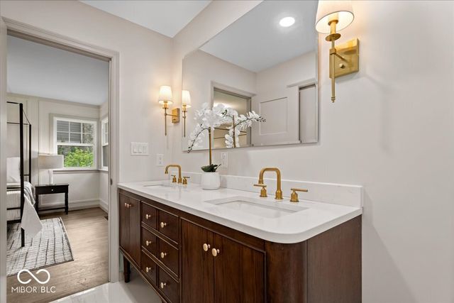 5314 Shorewood Drive, Indianapolis, IN 46220