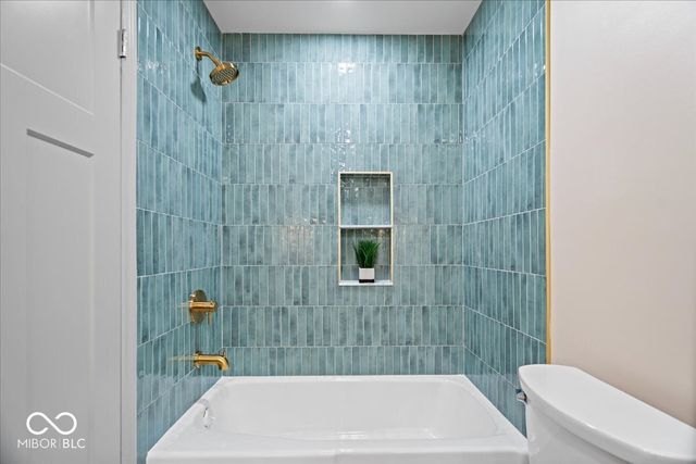 5314 Shorewood Drive, Indianapolis, IN 46220