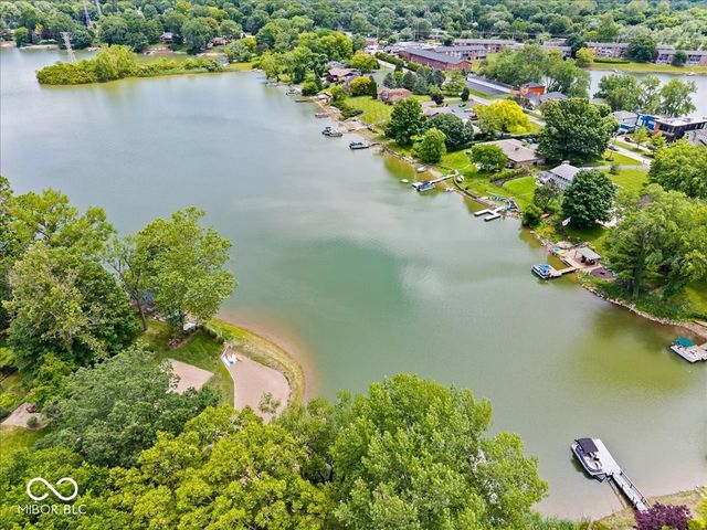 5314 Shorewood Drive, Indianapolis, IN 46220