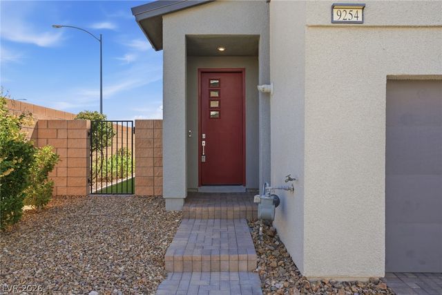 9254 Desert Pearl Avenue, Las Vegas, NV 89148