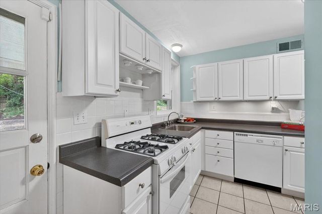 7730 Balson Avenue, University City, MO 63130