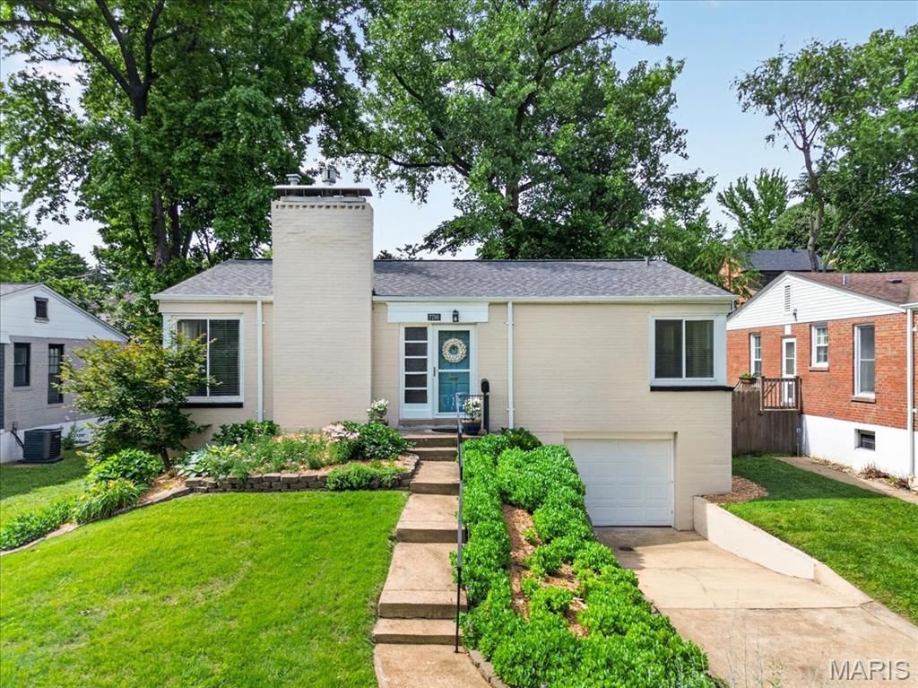 7730 Balson Avenue, University City, MO 63130