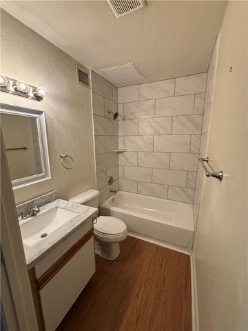 515 Southwest Parkway 103, College Station, TX 77840