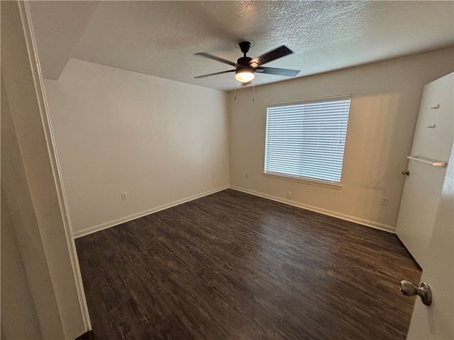 515 Southwest Parkway 103, College Station, TX 77840