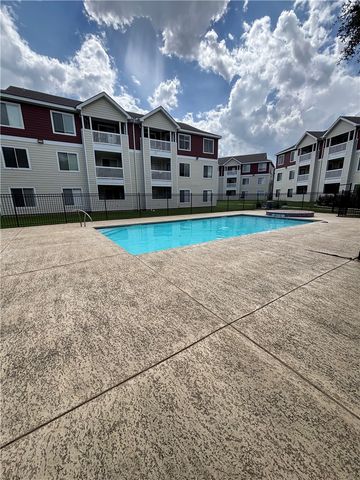 515 Southwest Parkway 103, College Station, TX 77840