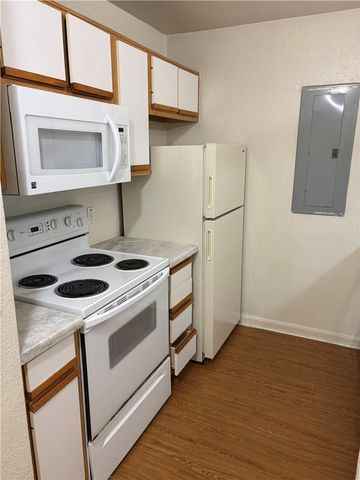 515 Southwest Parkway 103, College Station, TX 77840