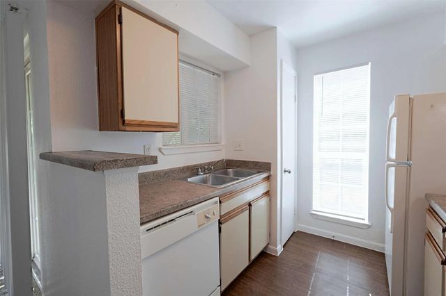 2430 Cromwell CIR 0412, Austin, TX 78741