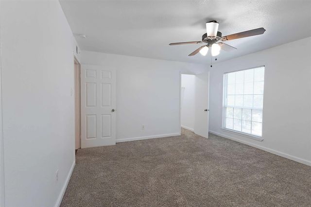 2430 Cromwell CIR 0412, Austin, TX 78741