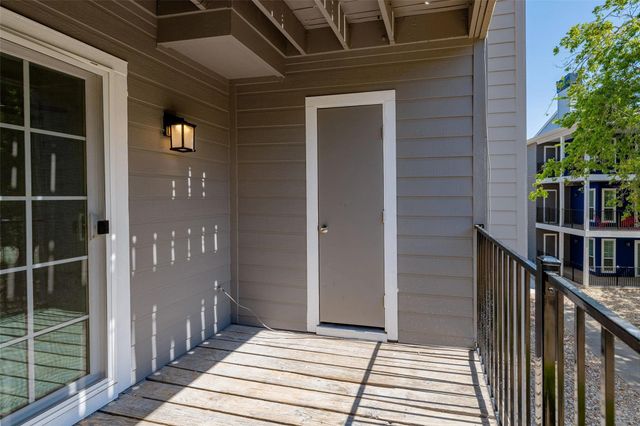 2430 Cromwell CIR 0412, Austin, TX 78741