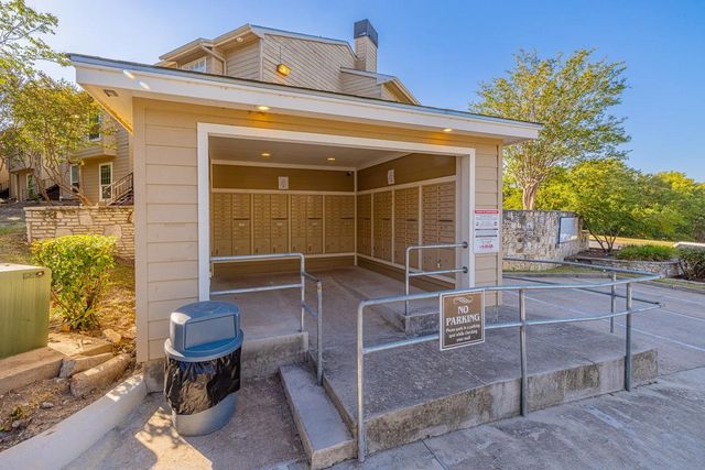2430 Cromwell CIR 0412, Austin, TX 78741
