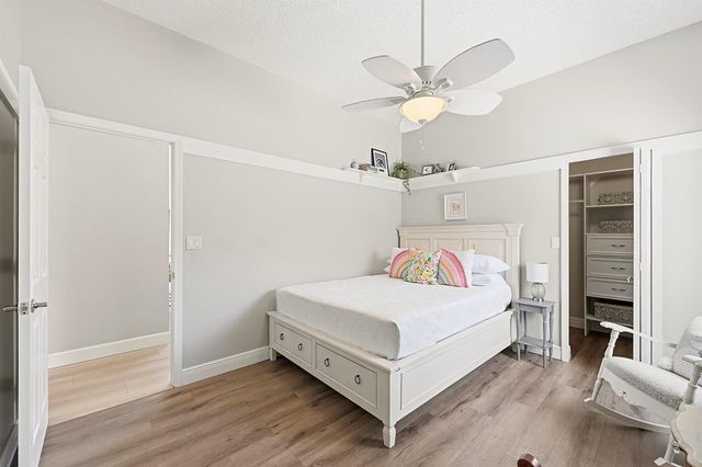 4942 NW 110th Way, Coral Springs, FL 33076