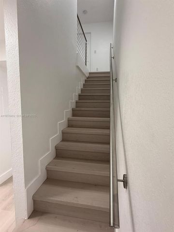 7835 W 30th Ct G-210, Hialeah, FL 33018