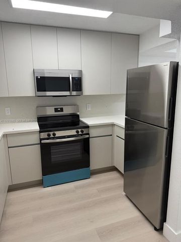 7835 W 30th Ct G-210, Hialeah, FL 33018