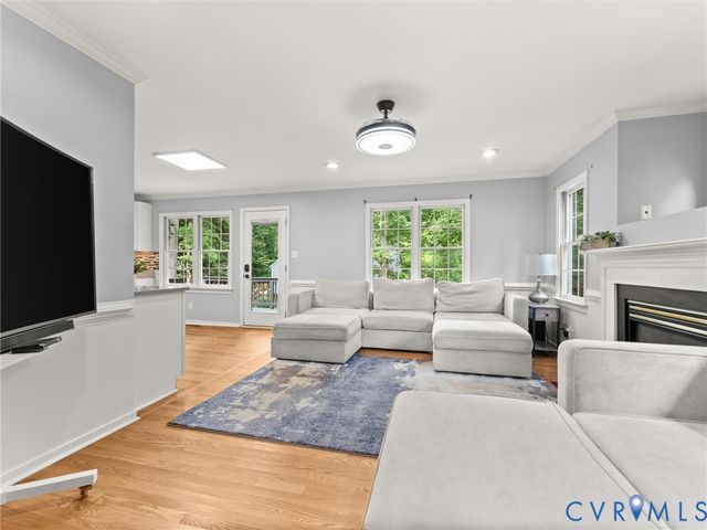 12412 Hillcreek Ct, Midlothian, VA 23112