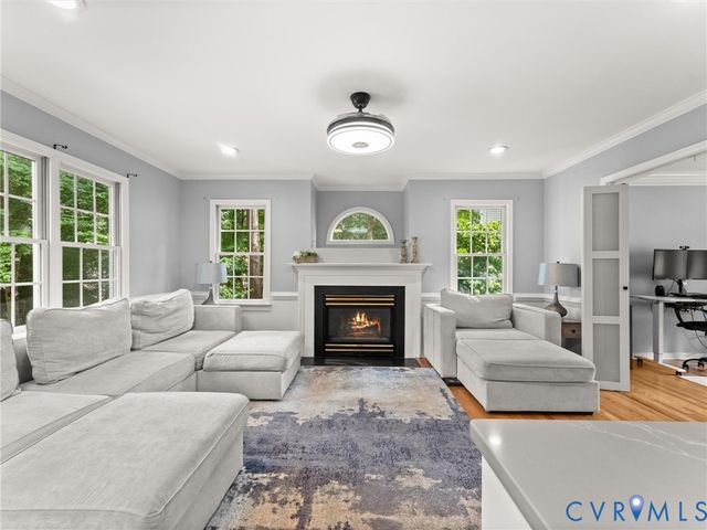 12412 Hillcreek Ct, Midlothian, VA 23112