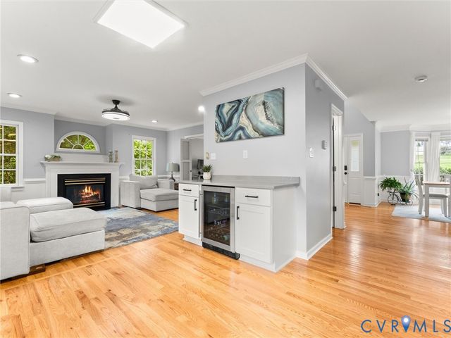 12412 Hillcreek Ct, Midlothian, VA 23112