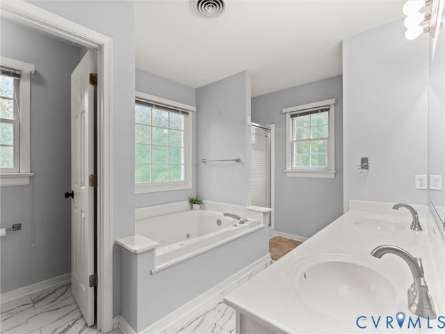 12412 Hillcreek Ct, Midlothian, VA 23112