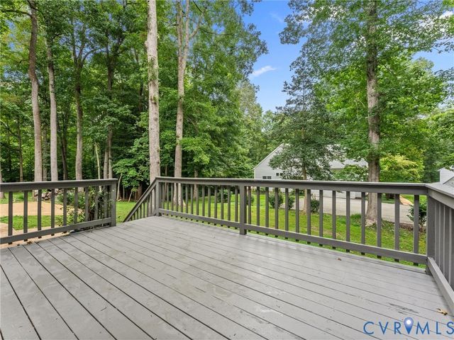 12412 Hillcreek Ct, Midlothian, VA 23112