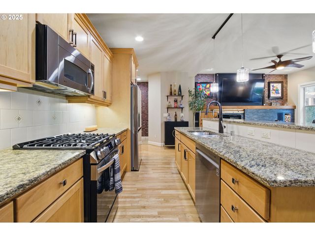 4323 Se 178TH Pl, Vancouver, WA 98683