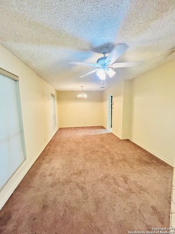 14810 Ridge Hill Dr., San Antonio, TX 78233