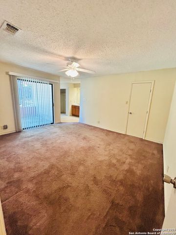 14810 Ridge Hill Dr., San Antonio, TX 78233