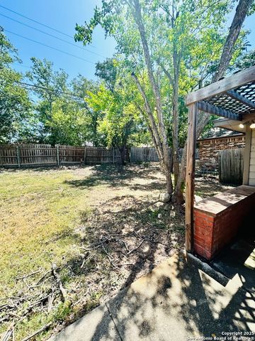 14810 Ridge Hill Dr., San Antonio, TX 78233