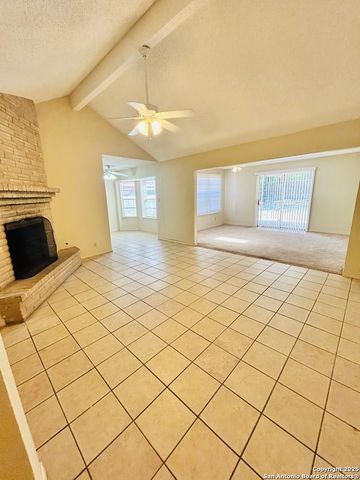 14810 Ridge Hill Dr., San Antonio, TX 78233