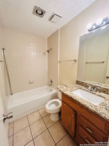 14810 Ridge Hill Dr., San Antonio, TX 78233
