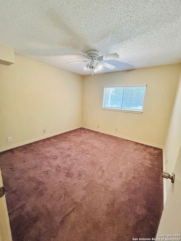 14810 Ridge Hill Dr., San Antonio, TX 78233