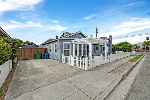 3710 Smith St, Union City, CA 94587